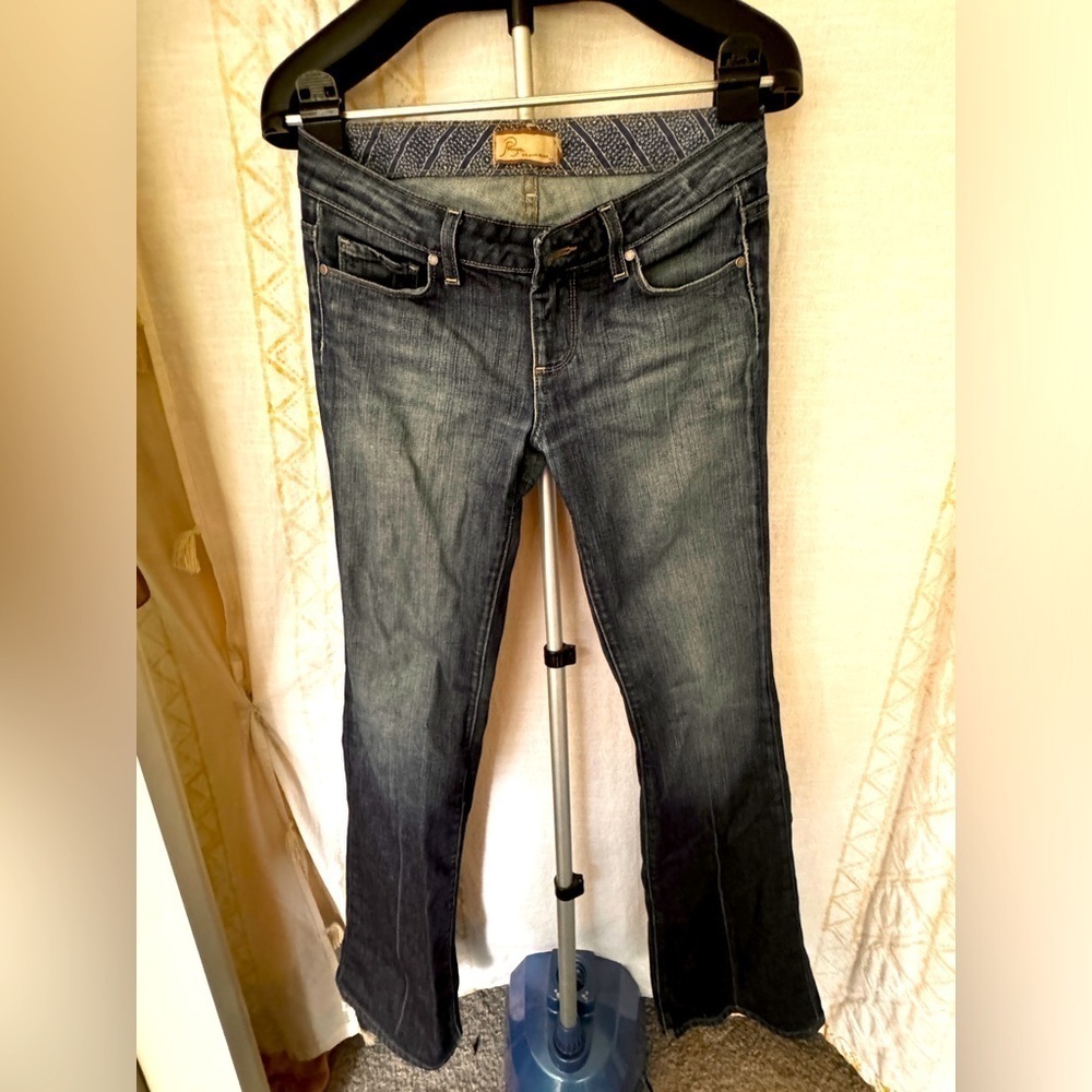 Paige Laurel Canyon Women’s Denim Jeans size 28